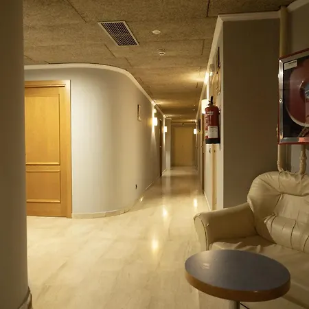 酒店 桑特塞洛尼酒店 3*