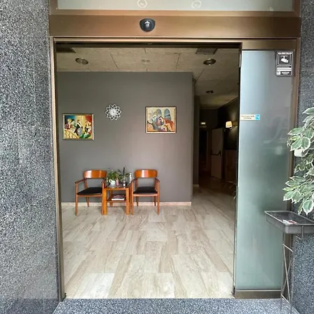 Hotel Sant Celoni 3* サント・セロニ
