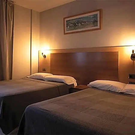 Hotell Hotel Sant Celoni 3*