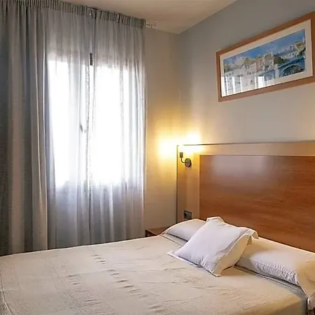 Hotell Hotel Sant Celoni 3*