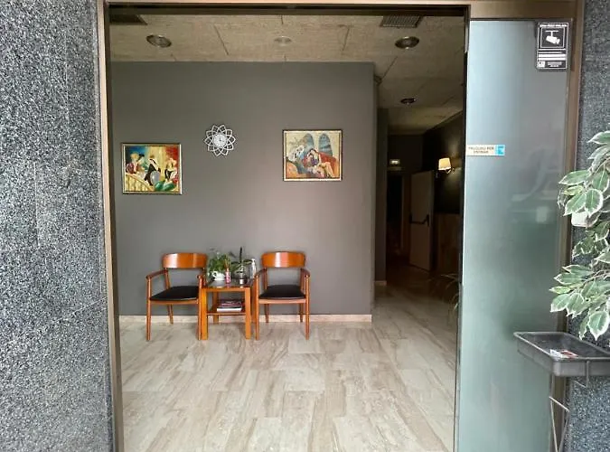 Hotel Sant Celoni 3* סנט סלוני