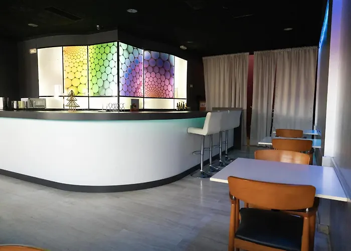 Hotel Sant Celoni 3* סנט סלוני